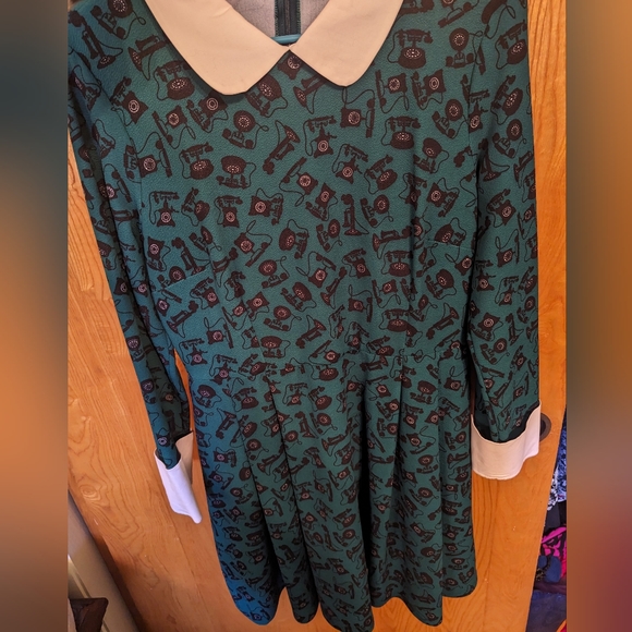 Smak parlour green phone dress - Picture 1 of 5